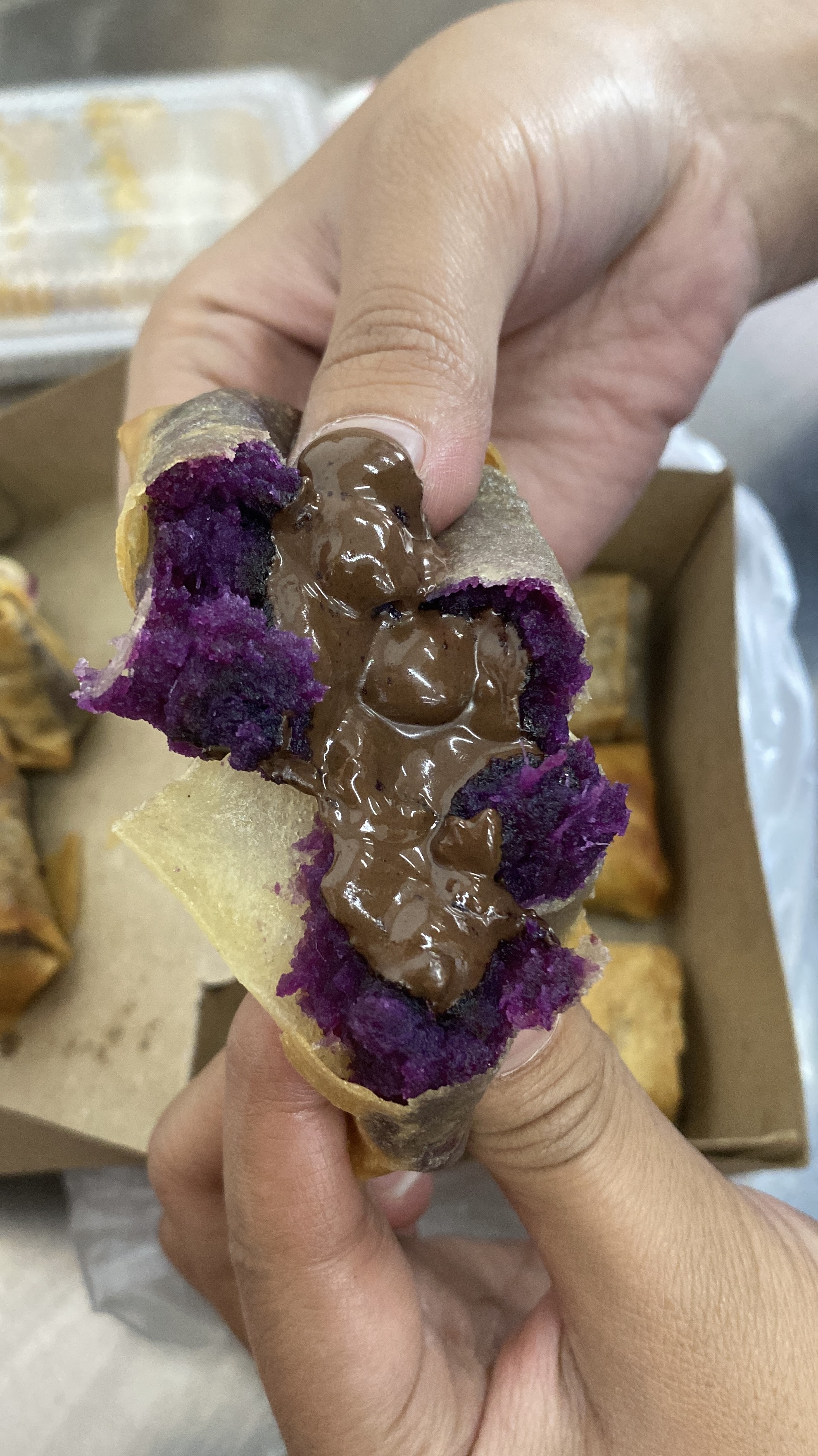 Lumpia Ubi Ungu Coklat Isi 4